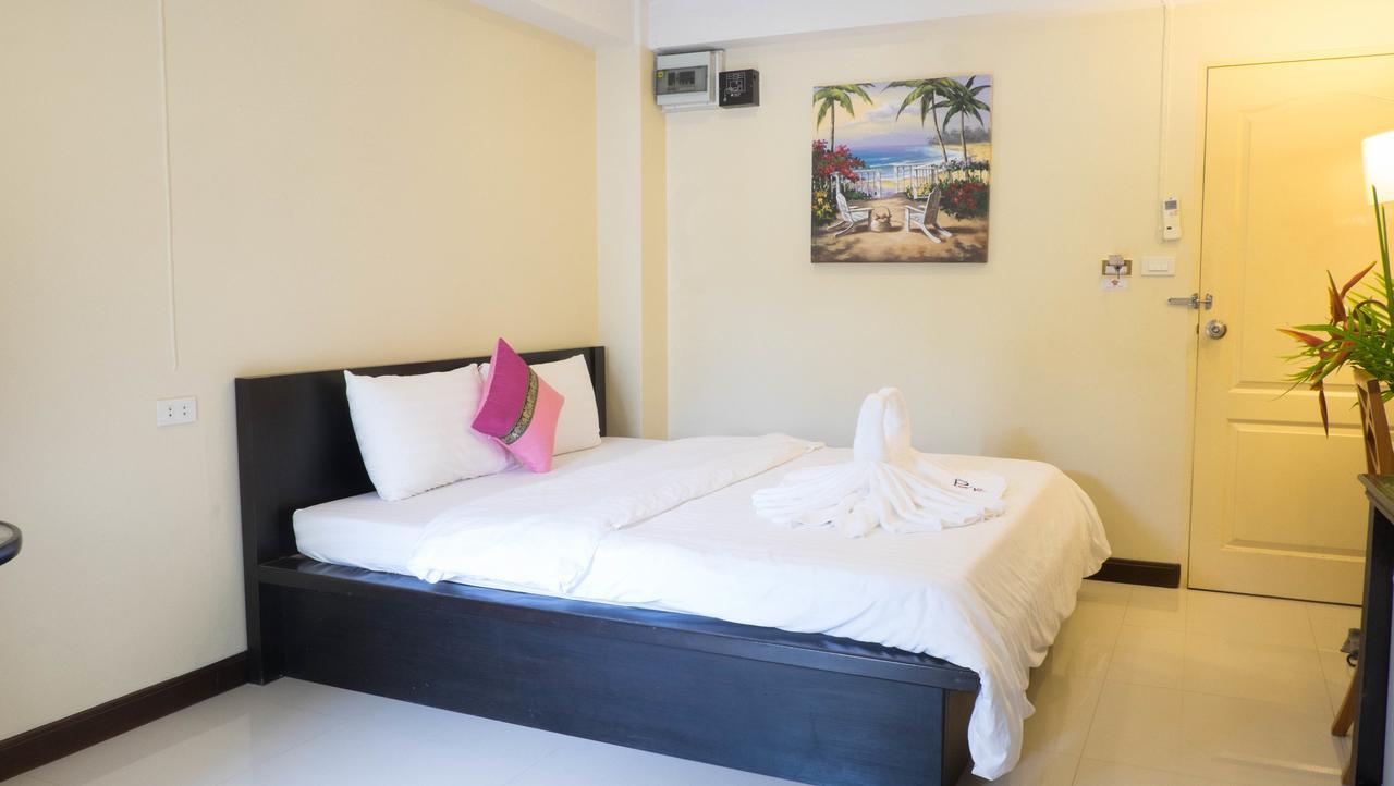 Palm Ville Pass Up Mansion Chonburi Exterior foto